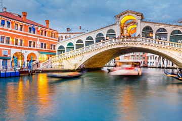 Rialto Bridge at dusk