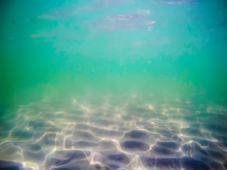 Fototapeta na wymiar green water in Alghero shore