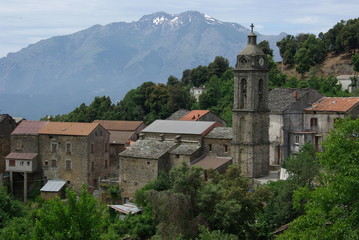 Fototapeta na wymiar Corse, village du Giussani