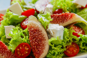 salad with figs tomato and feta cheese