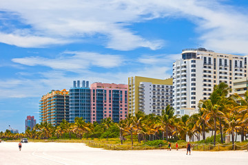 Fototapeta na wymiar Hotels and residential buildings on the beach in Miami Florida
