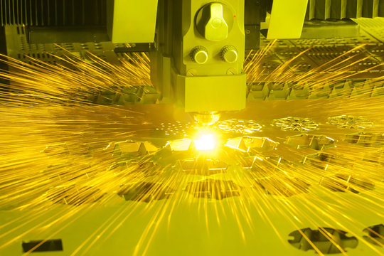Industrial laser cutting machine