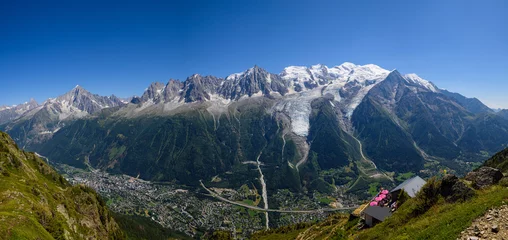Papier Peint photo Lavable Mont Blanc Panoramique du massif du Mont-Blanc vue depuis le brevent