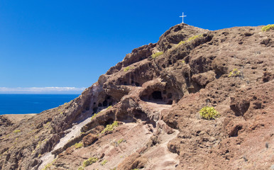 a group of caves La Cueva de los Canarios above El Confital Beac