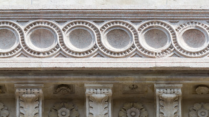 Architectural historic detail, horizontal size