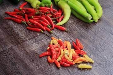 mix fresh green bell pepper and red