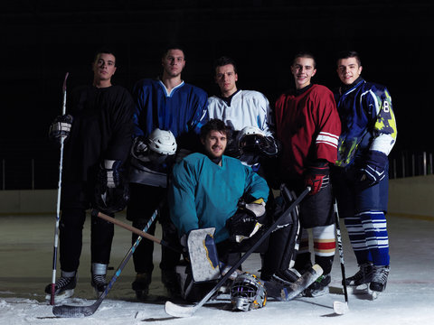 ice hockey players team