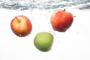 The oranges in the water 