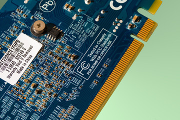 Scheda elettronica e circuiti stampati