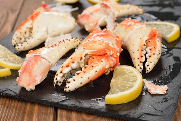 Boiled crab claws