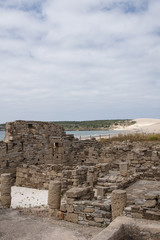 Fototapeta na wymiar restos arqueológicos de la antigua ciudad Romana de Baelo Claudia en Tarifa, Cádiz, Andalucía