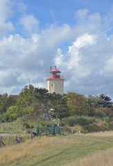 Fototapeta na wymiar der Leuchtturm von Westermarkelsdorf auf Fehmarn,Ostsee,Deutschland