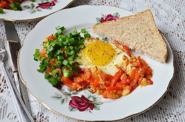 Еврейская яичница шакшука 