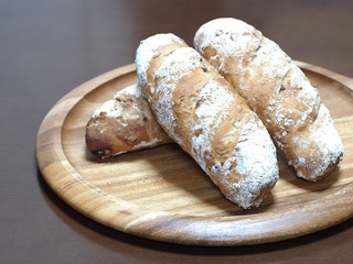 焼き上がりのパン