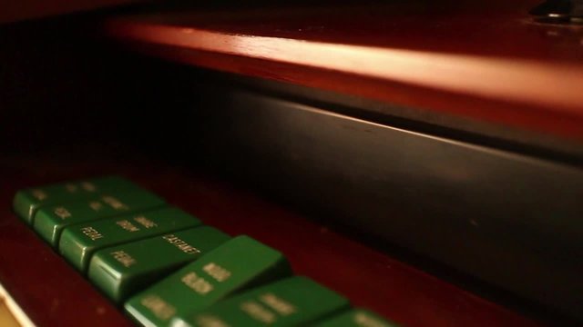 CURRENT SHOT (one of a series): 60 fps native slo-mo (can be speeded up to normal speed) reverse CU dolly move along keys