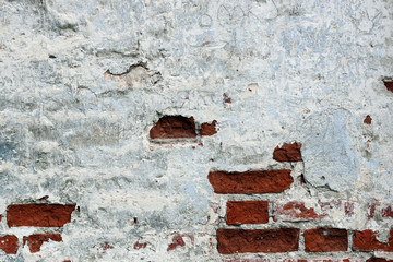 brick wall with whitewash © alexkich