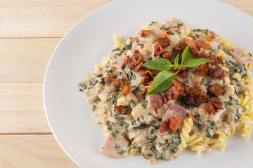 penne pasta with cream sauce