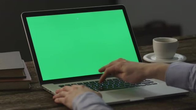 Using Notebook with Green Screen at Home. Causal Lifestyle