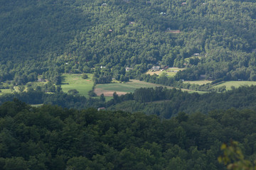 Fototapeta premium Patrząc w dolinę z góry