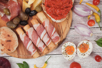 Prosciutto di Parma and other italian food