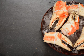 Fresh crab claws © olyina