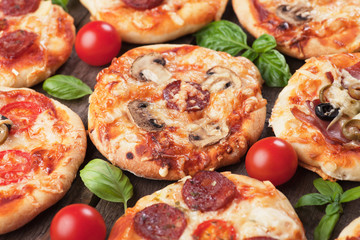 Mini pizzas