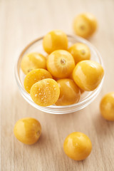 inca berries in a glass bowl ready to eat