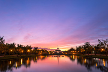 Fototapeta premium Beautiful sunset at Suan luang Rama 9 park, Bangkok, Thailand 