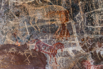 Just 24 km fom Bhopal, Satkunda has around 5000 year old rock art. Contemporary in quality and age the world Heritage site of Bhim Baithika in the east of Bhopal.