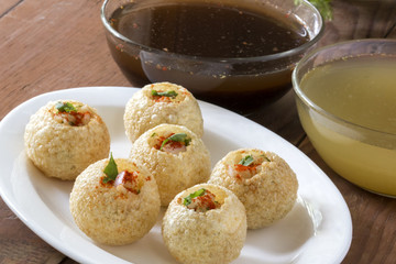 Pani Puri, Golgappe, Chat item, India