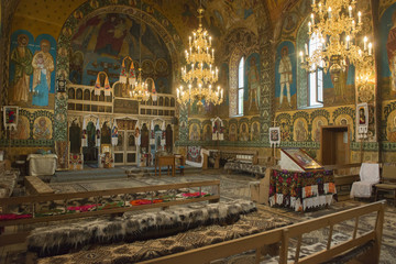 Fototapeta na wymiar Interno di una chiesa cattolica nella regione del Maramures, Romania