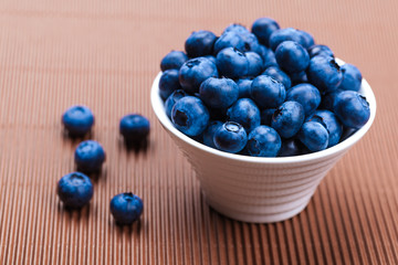 Fresh blueberries in bowl