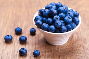 Fresh blueberries in a bowl
