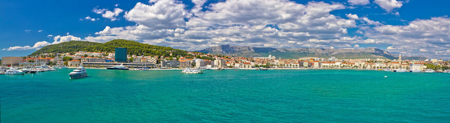 Fototapeta na wymiar Split blue waterfront panoramic view