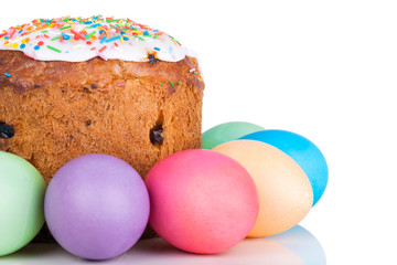 Easter cake and painted eggs