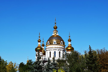 Fototapeta na wymiar Russian Orthodox church