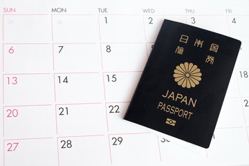 パスポートとカレンダー