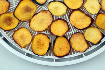 dried slices of sweet peach
