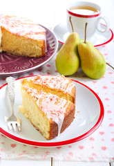 Caramelized pear sponge cake