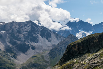 Naklejka premium Paysage haute montagne