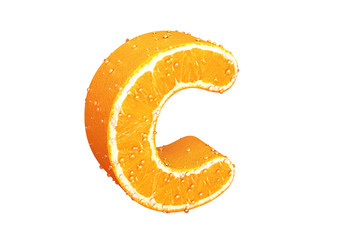 Litera c zrobiona z pomarańczy z delikatnymi kroplami wody (Część całego aflabetu)