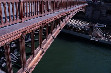 Naklejka premium Brücke über der Seine in Paris