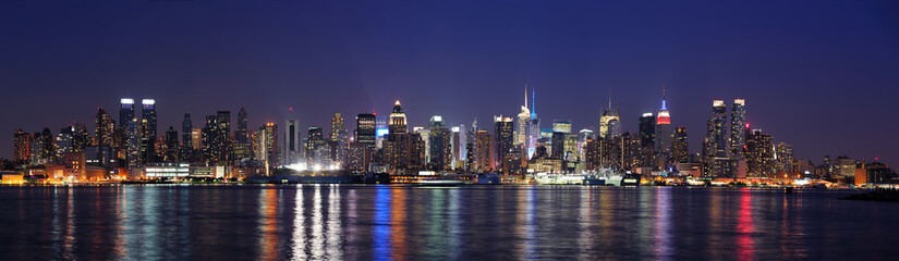 Fototapeta na wymiar New York City midtown Manhattan