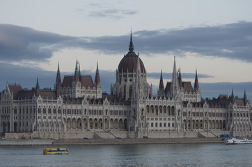 Fototapeta na wymiar Budapest, Parliament view 