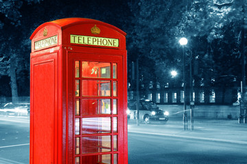 Fototapeta premium Budka telefoniczna w Londynie