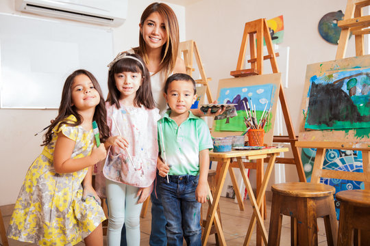 Art class teacher with her students