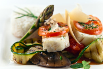  baked halibut with vegetables