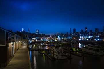 Fototapeta na wymiar Notte al Pier 39 - San Francisco