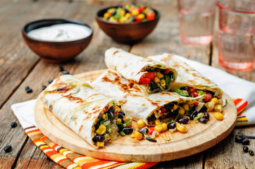 pepper corn black bean quinoa burritos