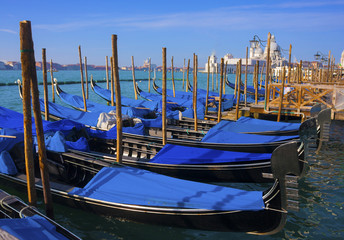 Fototapeta na wymiar Gondolas in Venice